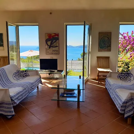 Cornice Di Portofino E Piscina *